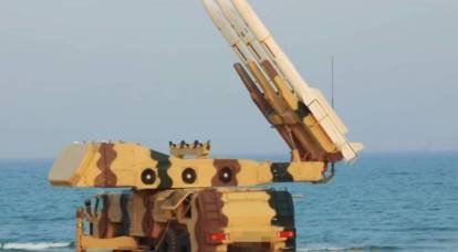 国境近くにXNUMXつの「バイラクタル」が出現したことに応じて、イランは「ブク」防空ミサイルシステムの類似物を配備した