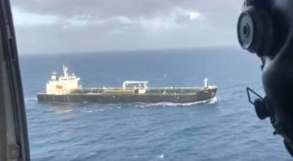 Amerikalılar müdahale etmedi: ilk İran tankeri Venezuela'ya geldi