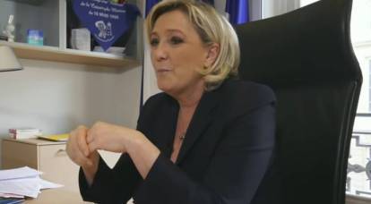 Le Pen forderte Macron auf, dem Beispiel von Charles de Gaulle zu folgen