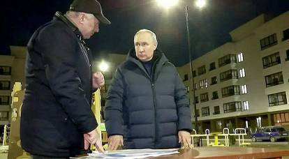 „A 2000-es modell Putyinja”: az Orosz Föderáció elnökének mariupoli látogatását rossz jelnek nevezték Kijev számára