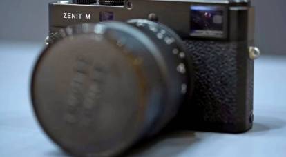 Revenirea Zenith: vânzările legendarei camere foto au început în Rusia
