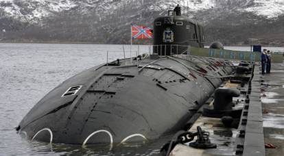 俄罗斯核潜艇举行鱼雷决斗