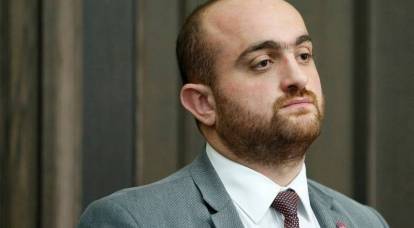 Die armenische Regierung ernennt einen Mann, der die russische Flagge mit Füßen getreten hat, zum Gouverneur