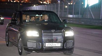 Путин прокатил Ас-Сиси на новом российском автомобиле