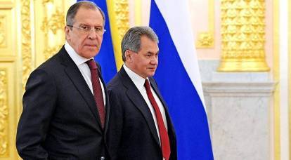 "Bunun için yargılamak gerekiyor": Rusların Lavrov ve Shoigu'nun görevden Devlet Duma'ya reddine nasıl tepki verdiği