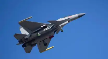Die Chinesen zeigten ihr neuestes trägergestütztes elektronisches Kampfflugzeug