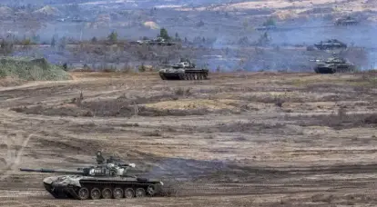 Tại Ukraine, họ cho rằng Liên bang Nga đang chuẩn bị chuyển Quân khu phía Bắc thành cuộc chiến chiến lược