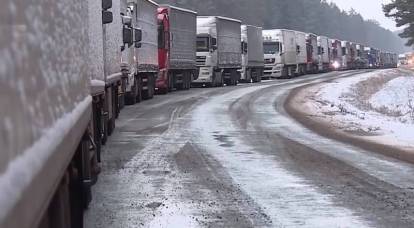 NYT: caravanas con productos occidentales van a Rusia a través de Georgia