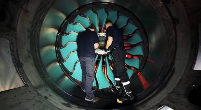 Rolls-Royce tests the world's largest eco-fuel jet engine