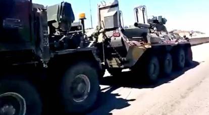 Pojawił się film z ewakuacji rosyjskiego BTR-82A przez turecki traktor w Syrii