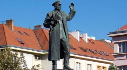 在布拉格，他们想建立一座Vlasov纪念碑而不是Konev纪念碑