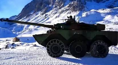 Эксперты объяснили решение Макрона предоставить Украине колесные танки