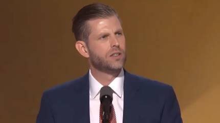 «Мне это будет легко»: сын Дональда Трампа заявил о намерении сменить своего отца на посту президента США