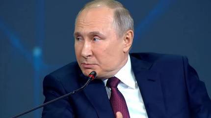 Путин не стал «отказываться от доллара» перед встречей с Байденом