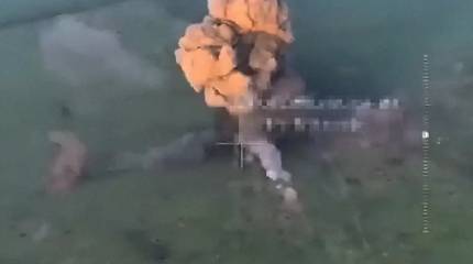 Российские военные эпично подорвали позицию ВСУ с помощью начиненного взрывчаткой танка