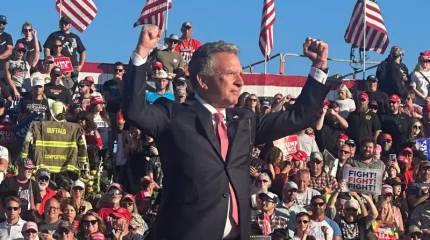 «Уиткоффу нужен психиатр»: в ЕС возмущены желанием Трампа присвоить российские активы