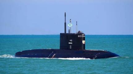 Иранская подлодка советской постройки пережила удар США по базе ВМС в Бендер-Аббасе