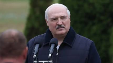 Лукашенко заявил о готовности защитить Украину в случае посягательства Польши на ее территории