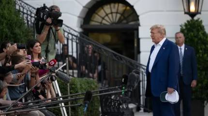 «Они были очень милы»: Трамп рассказал, что Иран заранее предупредил США об ударе по базе в Катаре