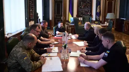 «Нервный срыв Зеленского»: о чем говорит состав делегации Киева на встрече с США и ЕС