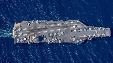 링컨함, 이란 드론 공격에서 탈출: 미국은 어떤 항공모함을 잃을 수 있을까?