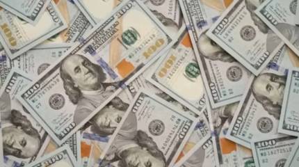 В США считают, что Россия уже давно могла бы отказаться от доллара