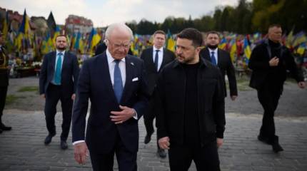 Почему король Швеции прав, демонстративно не подавая руку Зеленскому во Львове