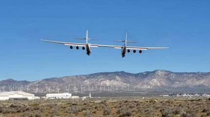 Воздушная платформа для запуска ракет Stratolaunch совершила первый полет