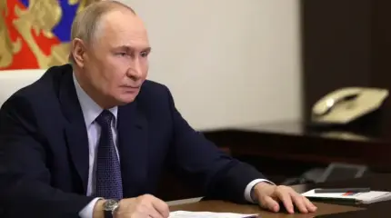 Путин потребовал в будущем не оставлять авиатехнику и прочее вооружение «в чистом поле»
