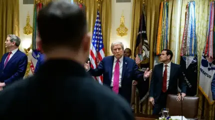 Надавить на Зеленского или помочь Киеву: в США рассказали о «сложном выборе» Трампа