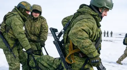 Эксперт: Россия может платить своим контрактникам в два раза больше