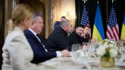 Die Zeit: Путин и Трамп зажимают Зеленского в тиски