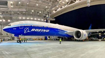 Boeing выкатил крупнейший в мире двухдвигательный авиалайнер