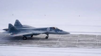 Спутники зафиксировали крупное скопление истребителей Су-57 на авиабазе РФ