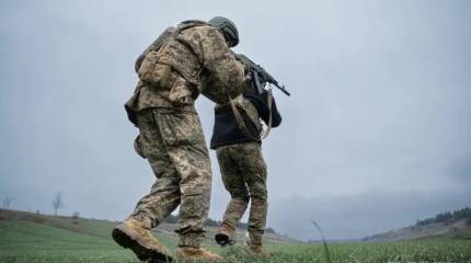 Сырский массово гробит пехоту ВСУ сразу на четырех участках фронта