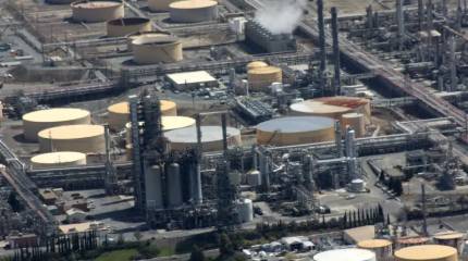 Индийские НПЗ срочно пересматривают российские нефтяные контракты – Reuters