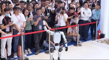 Экономист объяснил, почему РФ должна брать пример с Китая, а не с ЕС и США