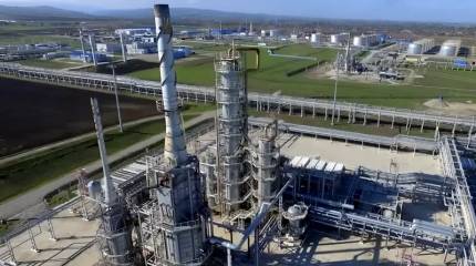 Остановлена самая производительная установка второго по мощности НПЗ России – Reuters