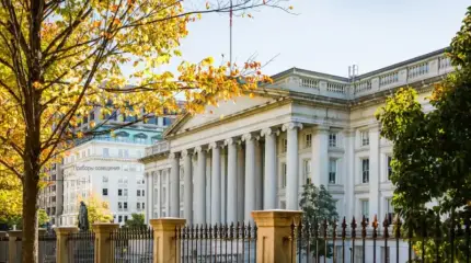 «Рынок был бы потрясен»: к чему приведет распродажа Западом казначейских облигаций США