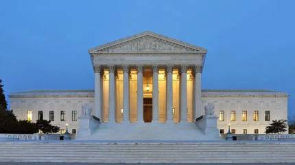 Верховный суд США преподнес большой подарок Трампу