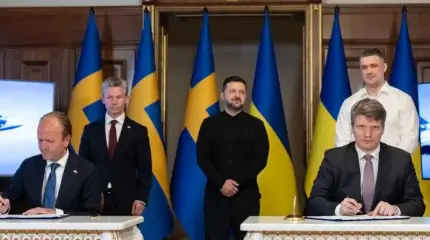 «Украина была на подъеме»: переживет ли Зеленский политический кризис в Киеве