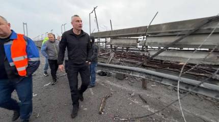 Российская баллистика снова ударила по Киеву: повреждены Южный мост и ТЭЦ-5