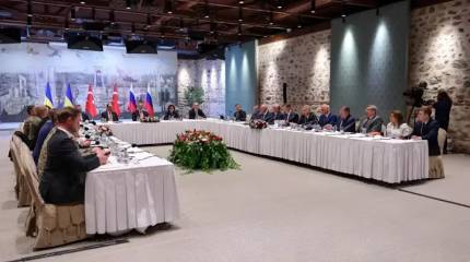 «Дальше только с Путиным»: Киев заявил о выходе из мирных переговоров с РФ