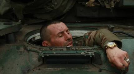 Зеленский запретил украинским войскам уходить из Мирнограда