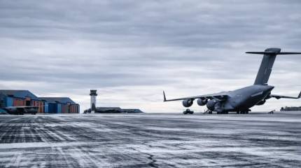 Гренландию превращают в троянского коня, который будет таранить Россию с севера