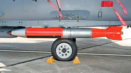 Os Estados Unidos realizaram uma série de testes de voo de bombas nucleares. Como a Rússia deveria responder?