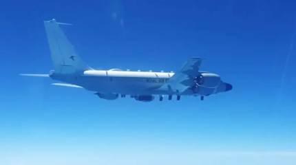 Следует ли России сбивать британские самолеты-разведчики над Черным морем