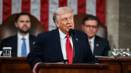 Второй день войны на Ближнем Востоке: Иран бьет по базам США, Трамп угрожает