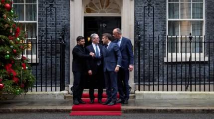 Демарш США: трехсторонний саммит по мирному плану в Париже отменен