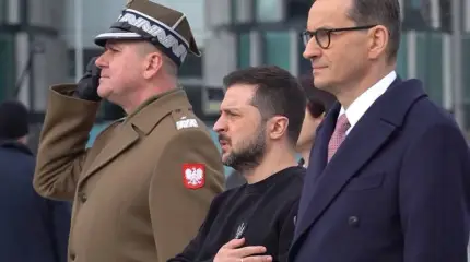 Когда Зеленский окончательно сдаст остатки Украины Польше